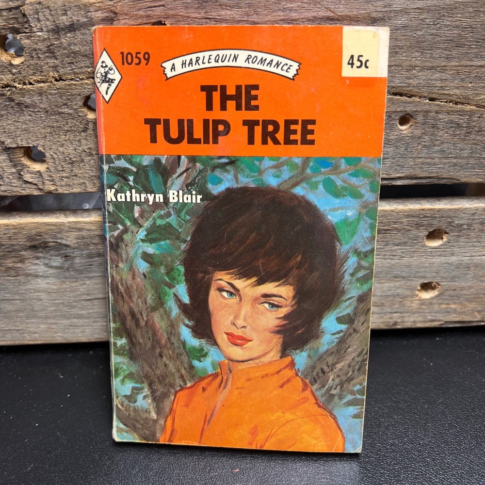 Vintage 1966 Harlequin Romance The Tulip Tree Kathryn Blair 1059 Paperback Book